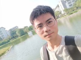 机器小狗史努比